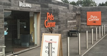 Pets Corner reopens stores in garden centres Pets Corner - Oxford 2