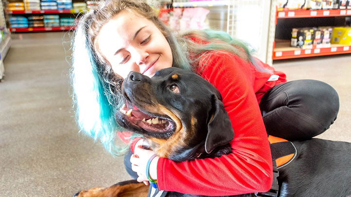 Jollyes gives staff £600 cost-of-living payment