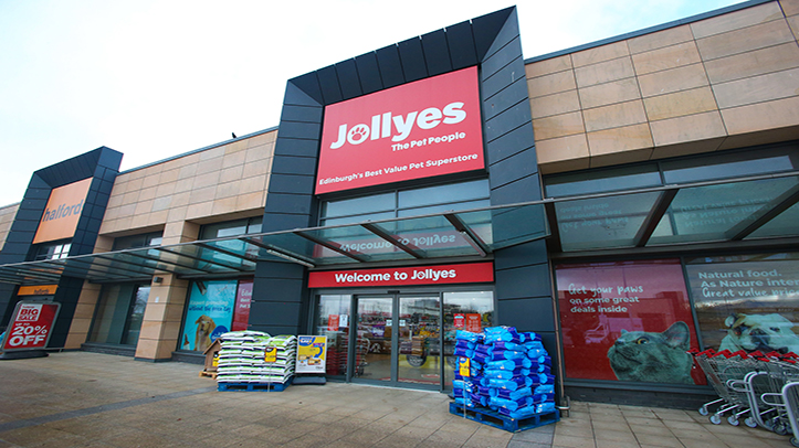 Jollyes launches nationwide free poo bag giveaway
