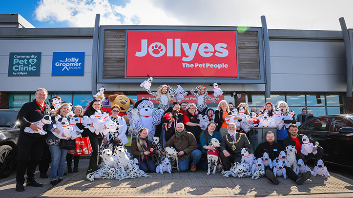 Jollyes opens for business in Rotherham