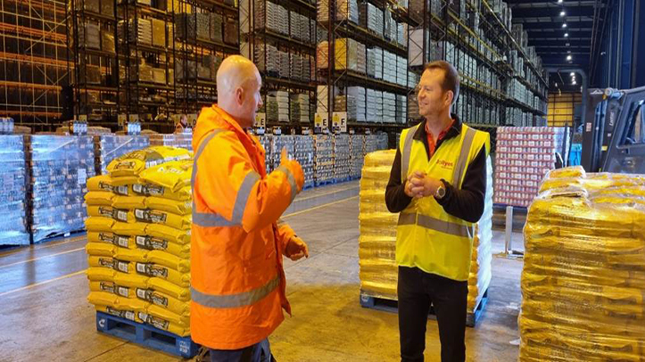 Jollyes agrees new 10-year contract with supply chain partner Wincanton
